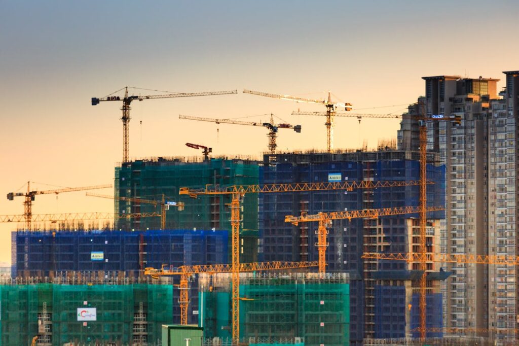 Navigating the UAE Real Estate Law: A Comprehensive Guide for Foreign Investors